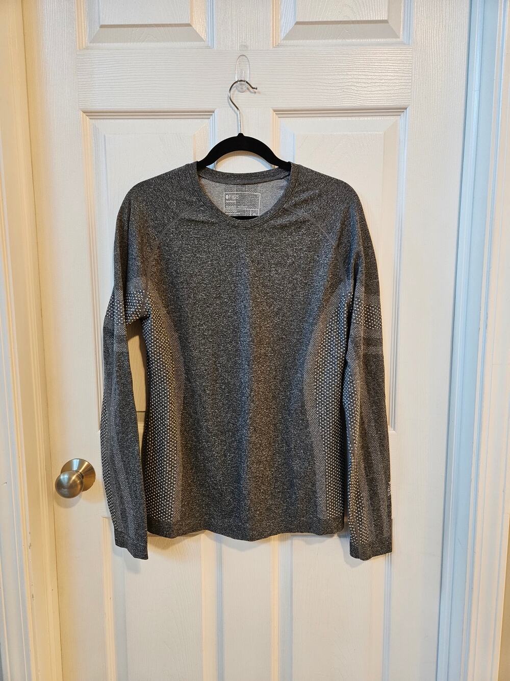 FIGS Seamless Threads for Threads Top Women XL Gray Long Sleeve Performance